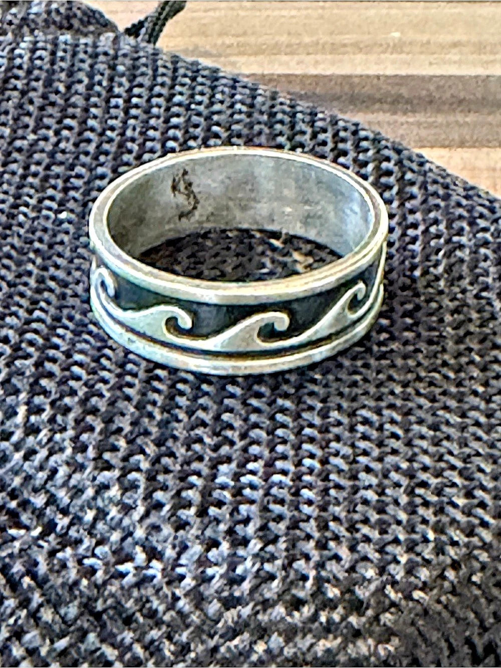 Sterling Silver 925 Black accent band Wave Design size 11 #382